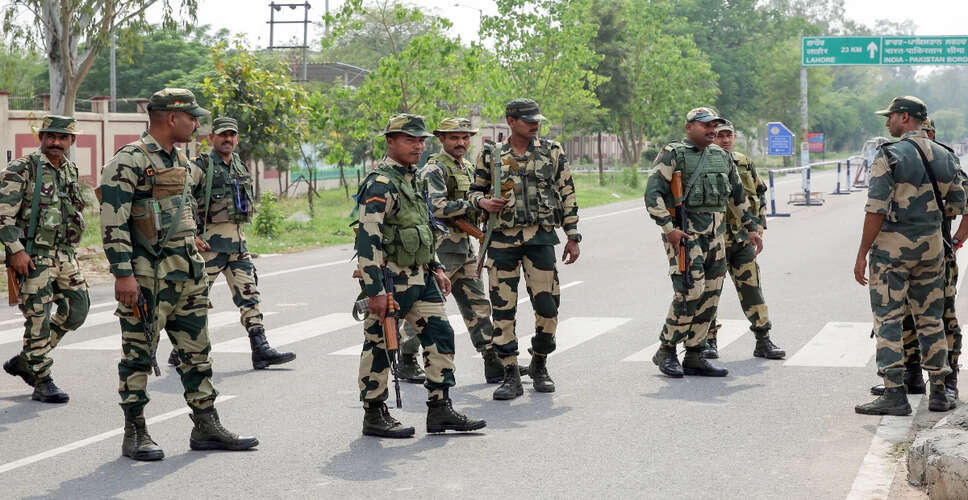 पश्चिम बंगाल में बांग्लादेशियों का बढ़ता आतंक: बीएसएफ जवान का अपहरण