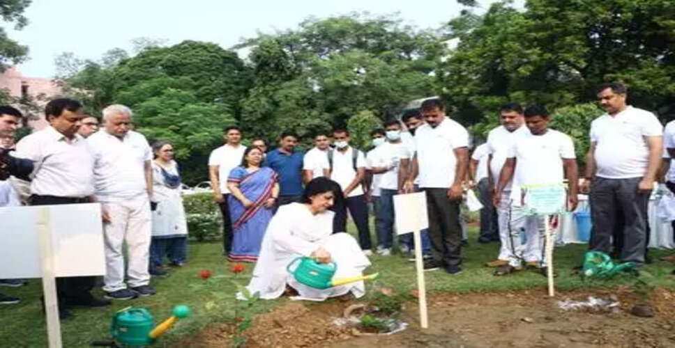 गृह मंत्रालय ने अक्टूबर में 3,977 जन शिकायतों का समाधान किया