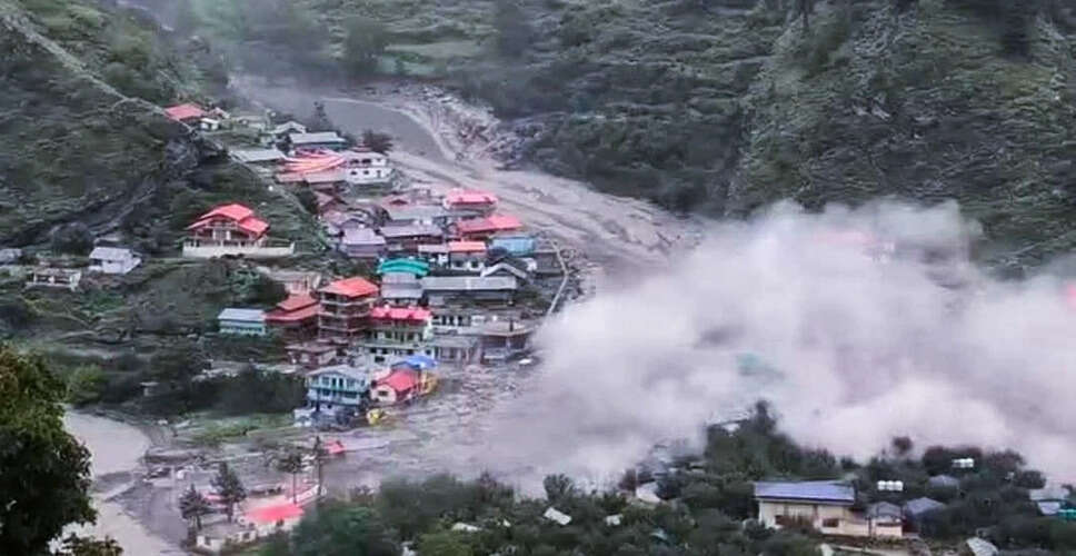 उत्तरकाशी में बाढ़ से चार लोगों की मौत, प्राचीन शिव मंदिर मलबे में दबा