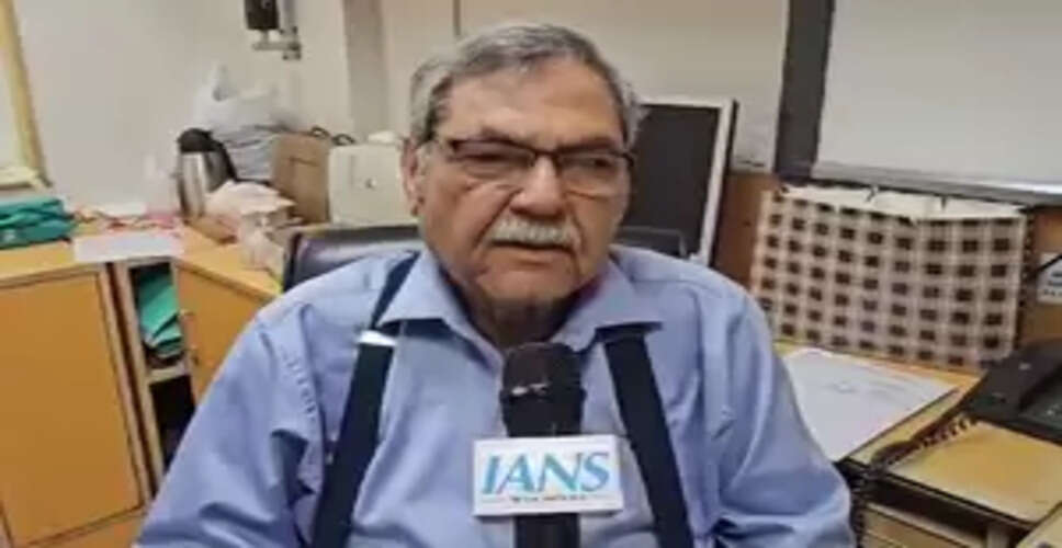 छठ पूजा में अगर आप भी यमुना में खड़े होकर देते हैं अर्घ्य तो हो जाइए सतर्क, गंभीर बीमारियों का है खतरा