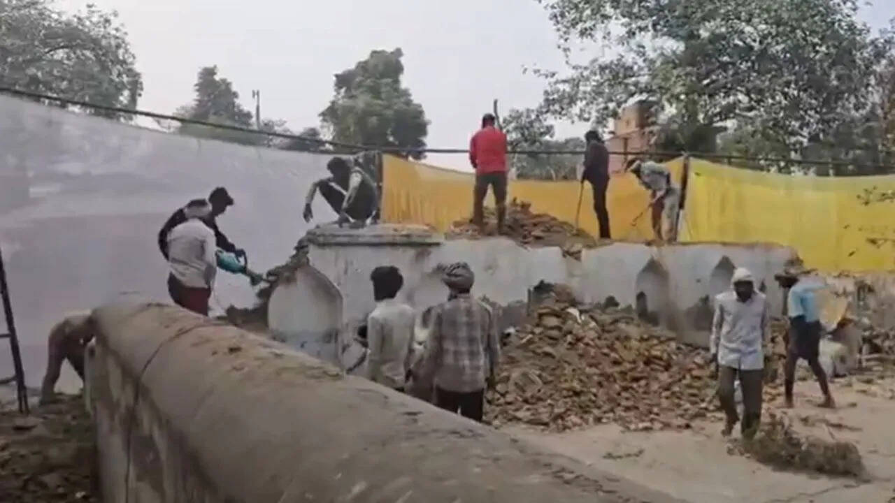 अयोध्या ईदगाह विवाद में संतों और हिंदू संगठनों की जीत