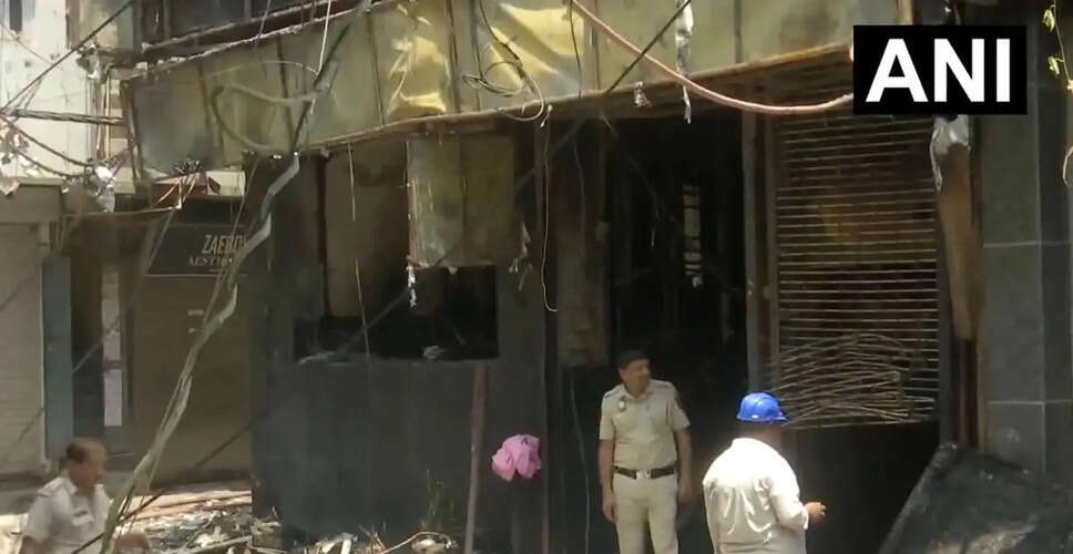 दिल्ली के रेस्तरां में आग से 21 लोगों की मौत, पीएम ने जताया शोक