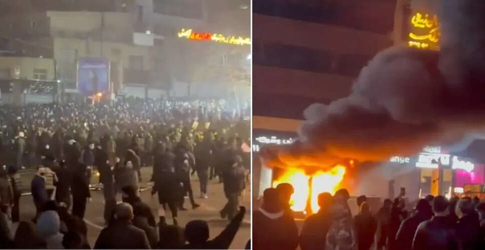 ईरान में आर्थिक संकट के बीच राजनीतिक उथल-पुथल: प्रदर्शनकारियों की मांगें बढ़ीं