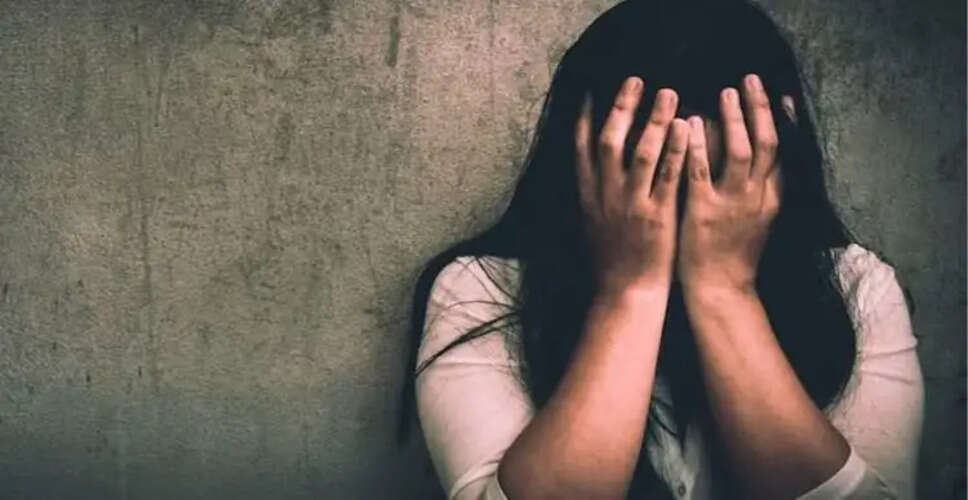 शादी का झांसा देकर युवती से दुष्कर्म, तीन आरोपी गिरफ्तार