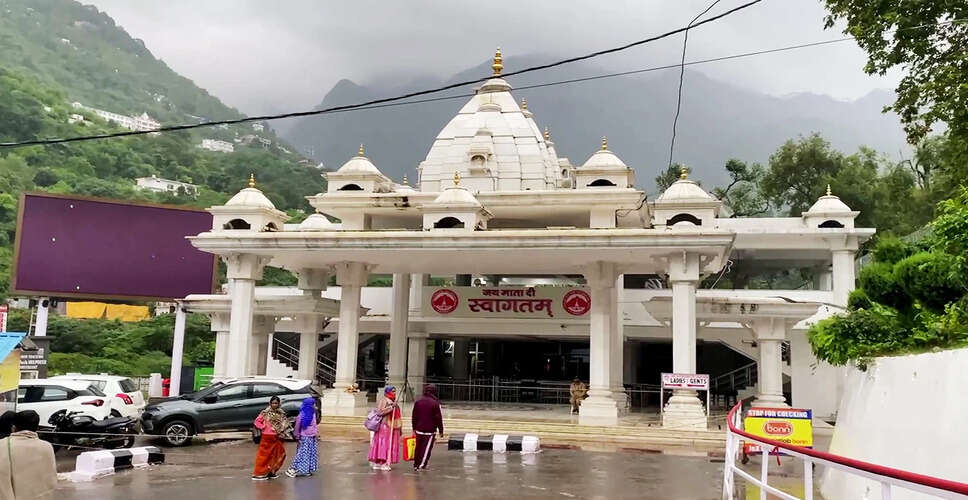वैष्णो देवी यात्रा फिर से शुरू, श्रद्धालुओं में खुशी की लहर