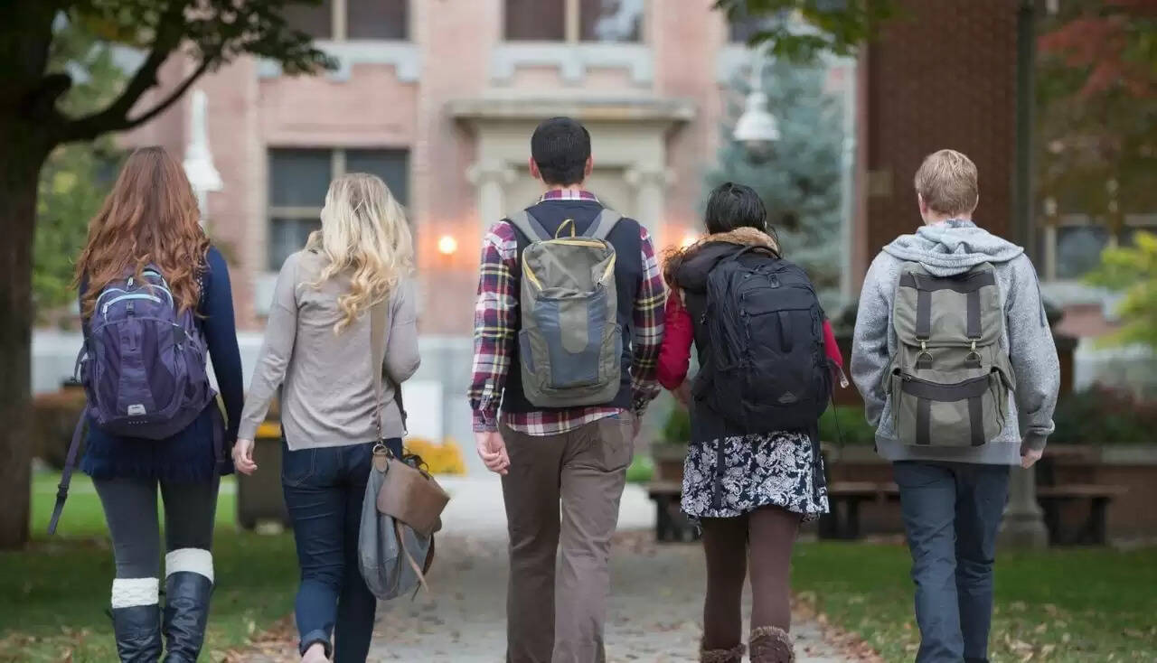 न्यूयॉर्क का शिक्षा प्रणाली: प्री-स्कूल से विश्वविद्यालय तक का सफर