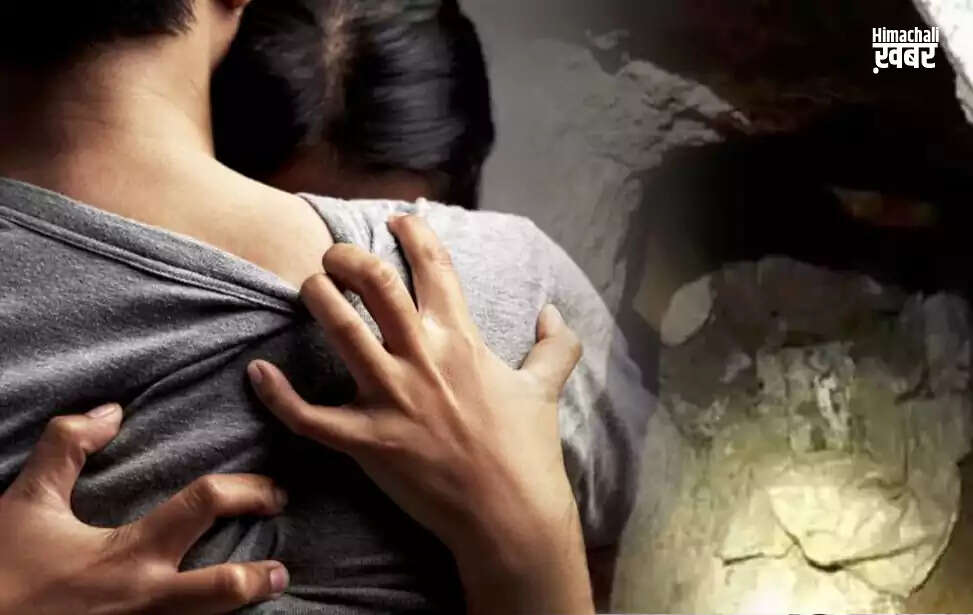 पड़ोसन के साथ छिपा अफेयर: सुरंग खोदकर किया रोमांस