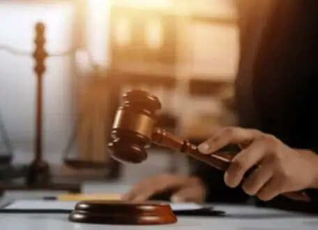 ग्वालियर हाईकोर्ट ने 19 वर्षीय युवती को प्रेमी के साथ रहने की दी अनुमति