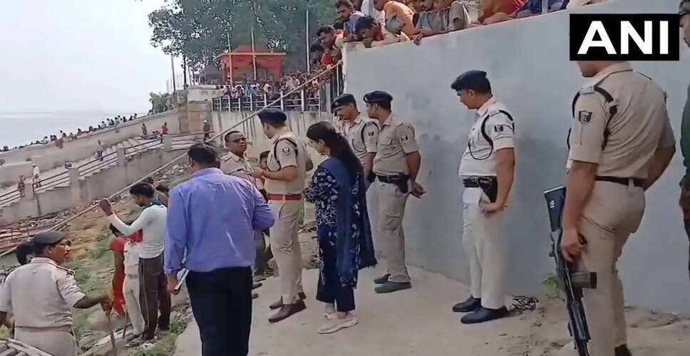 पटना में गंगा नदी में नाव पलटने से बड़ा हादसा, लापता लोगों की तलाश जारी