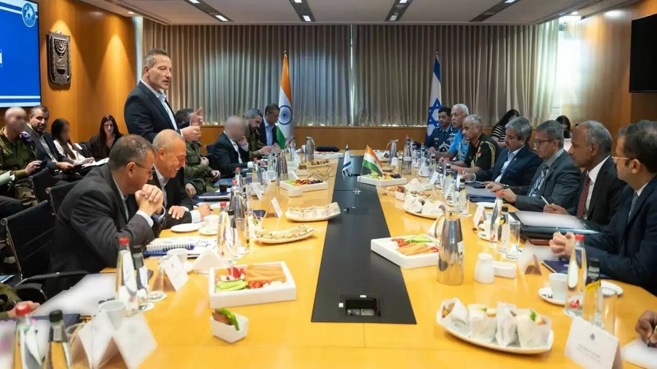 भारत-इजराइल रक्षा सहयोग में नई ऊंचाइयां: तेल अवीव में महत्वपूर्ण समझौता