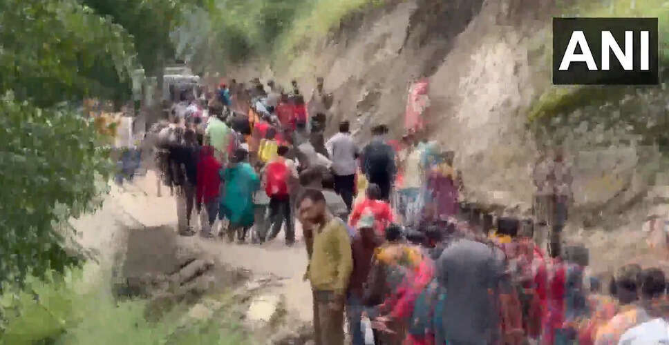 किश्तवाड़ में बादल फटने से 15 लोगों की मौत, राहत कार्य जारी