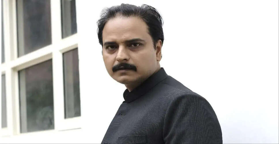 धुरंधर 2 में डेनिश इकबाल का किरदार: बड़े साहब के रूप में परिवर्तन की कहानी