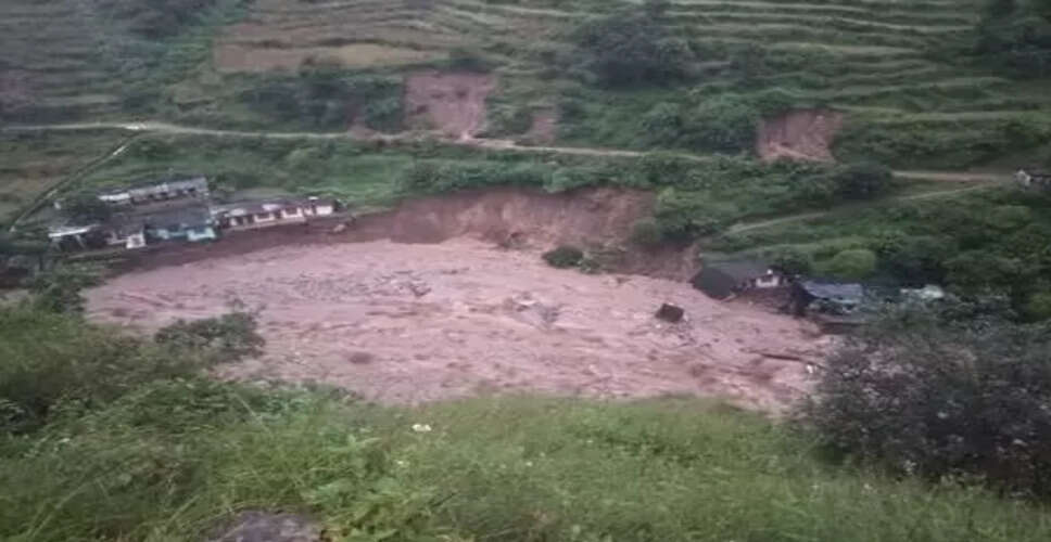 चमोली में बादल फटने से राहत कार्य जारी, 10 लोग लापता