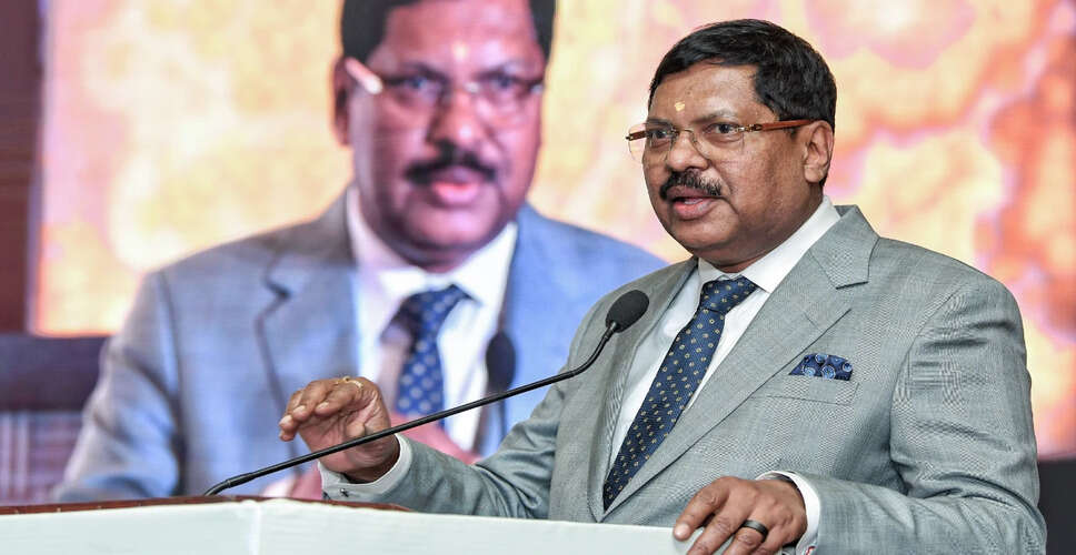 वन महोत्सव 2025 में भाग लेते हुए प्रधान न्यायाधीश ने लगाया पेड़