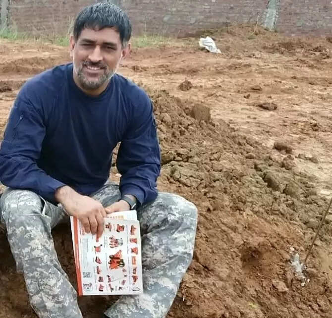 महेंद्र सिंह धोनी: अरबों की दौलत के बावजूद सादगी का प्रतीक