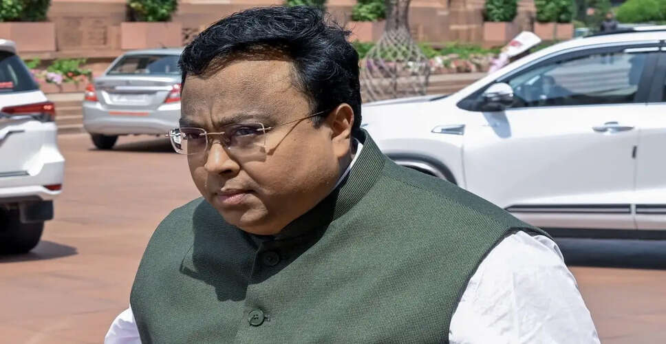 सस्मित पात्रा ने बीजेडी के राज्यसभा नेता पद से दिया इस्तीफा