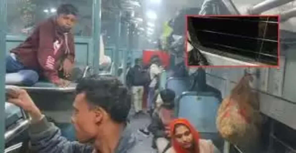 उदयपुर से जयपुर जा रही ट्रेन पर पथराव की घटना, यात्रियों में दहशत