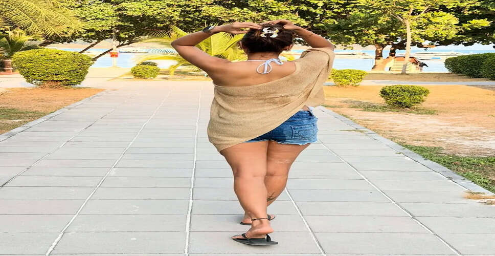 नुसरत जहां ने इंस्टाग्राम पर साझा की नई ग्लैमरस तस्वीरें