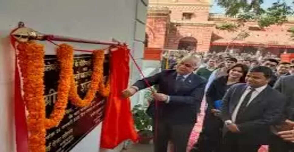 मुख्य सचिव की चेतावनी: चिकित्सा सेवाओं में लापरवाही नहीं सहेंगे