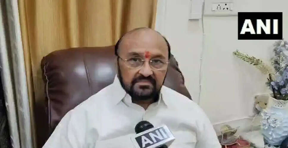 योगेंद्र उपाध्याय का विवादास्पद बयान: बच्चों में झूठ बोलने की प्रवृत्ति को बढ़ावा देती हैं अंग्रेजी कविताएं