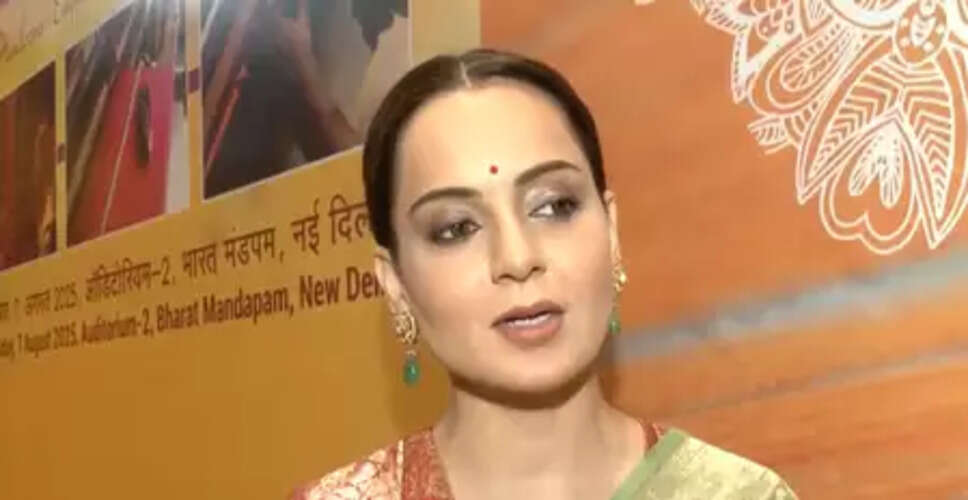 राष्ट्रीय हथकरघा दिवस पर कंगना रनौत की अपील, 'हाथों से बने कपड़े हमारी पहचान, इन्हें अपनाएं '