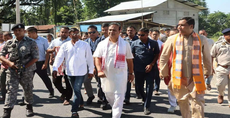 मुख्यमंत्री हिमंत बिस्वा सरमा का बक्सा जिले का दौरा, हिंसा में घायल परिवारों को सहायता