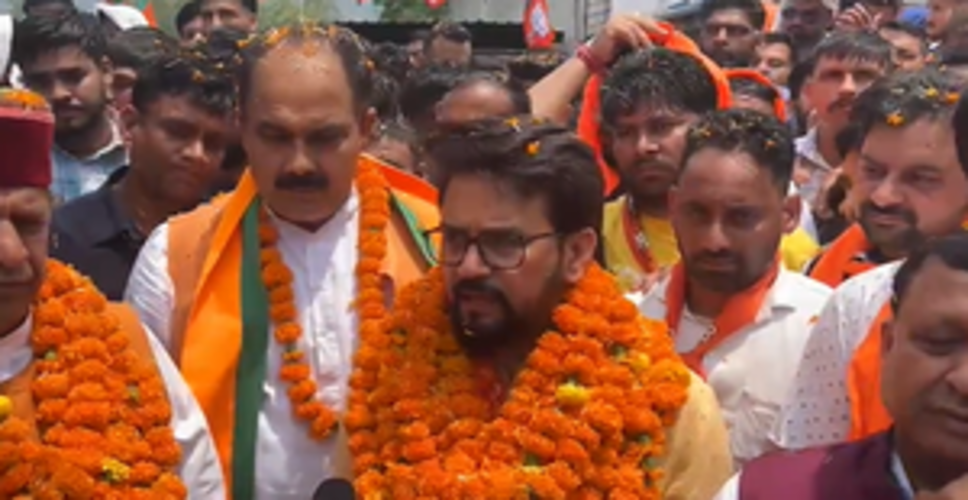 कांग्रेस अंग्रेजों की नीति 'बांटो और राज करो' पर कर रही काम : अनुराग ठाकुर
