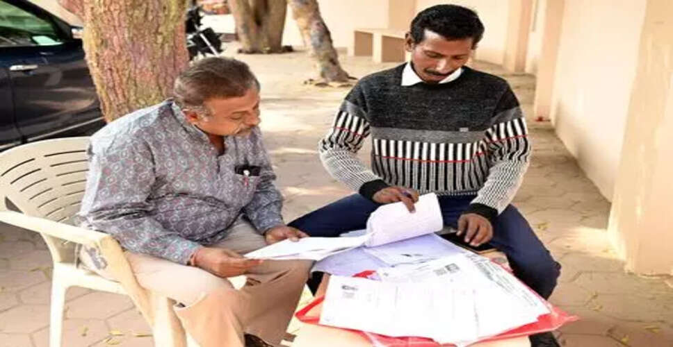 सुप्रीम कोर्ट ने BLOs के कार्यभार को कम करने के लिए दिशा-निर्देश जारी किए