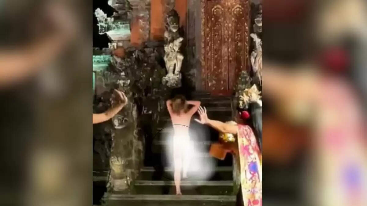 बाली मंदिर में जर्मन पर्यटक की अजीब हरकतें, मानसिक स्वास्थ्य उपचार के लिए भेजा गया