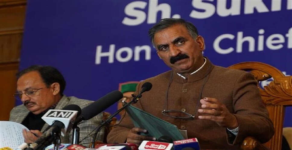 हिमाचल प्रदेश के मुख्यमंत्री ने शहीद सूबेदार मेजर पवन कुमार के परिवार को दी सांत्वना
