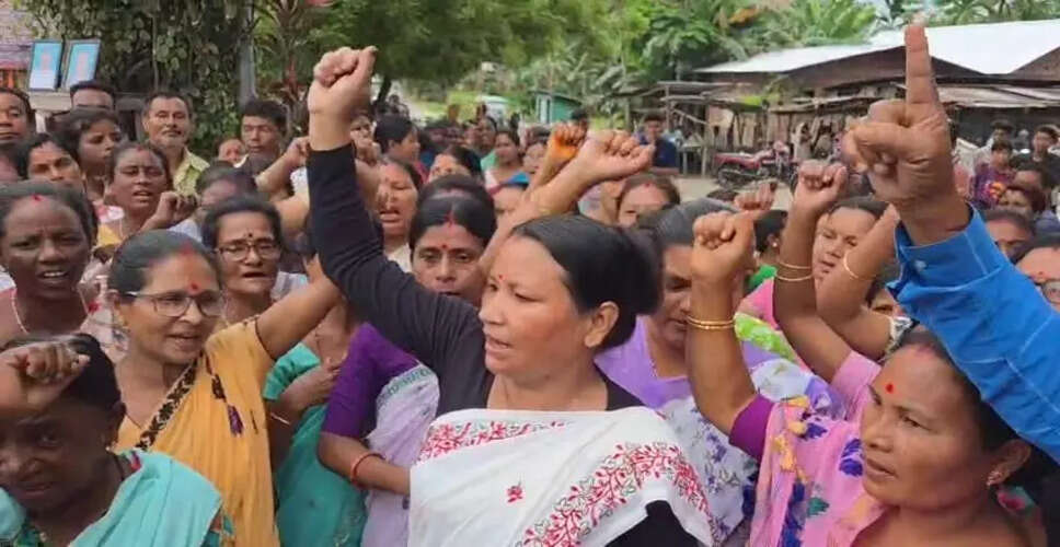 असम में दोहरे हत्या के खिलाफ प्रदर्शन, स्थानीय विधायक ने किया आश्वासन
