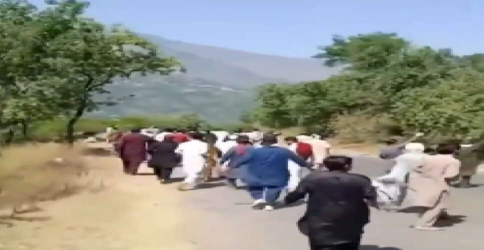 पाकिस्तान अधिकृत कश्मीर में बढ़ती अशांति: स्थानीय लोगों का गुस्सा फूटा