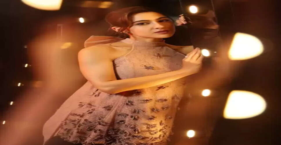 पटौदी खानदान की लाडली: रोहित शेट्टी के सामने हाथ जोड़कर मांगा काम, तो मंदिरों में जाने पर हुईं ट्रोल