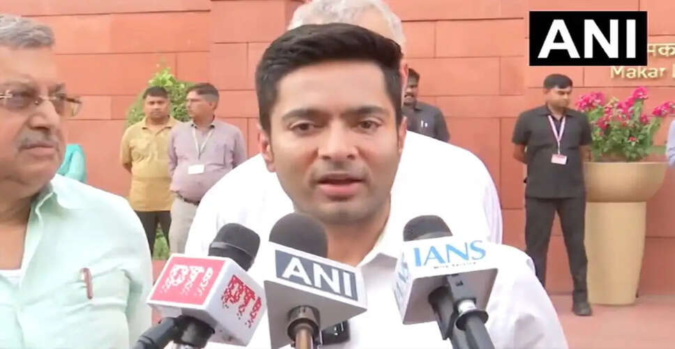 TMC सांसदों के बागी गुट पर अभिषेक बनर्जी की कड़ी प्रतिक्रिया