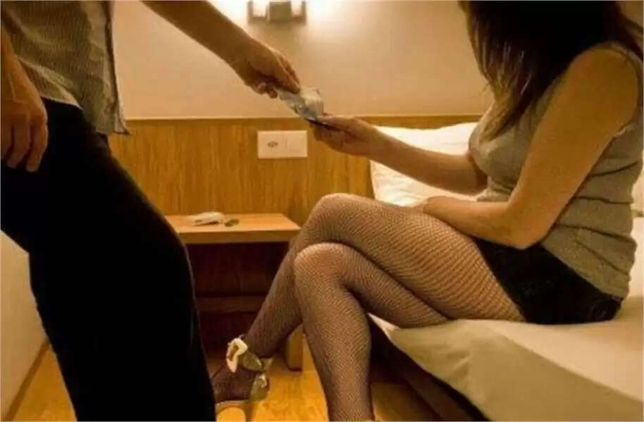 बरेली में सेक्स रैकेट का भंडाफोड़, पुलिस ने किया बड़ा खुलासा