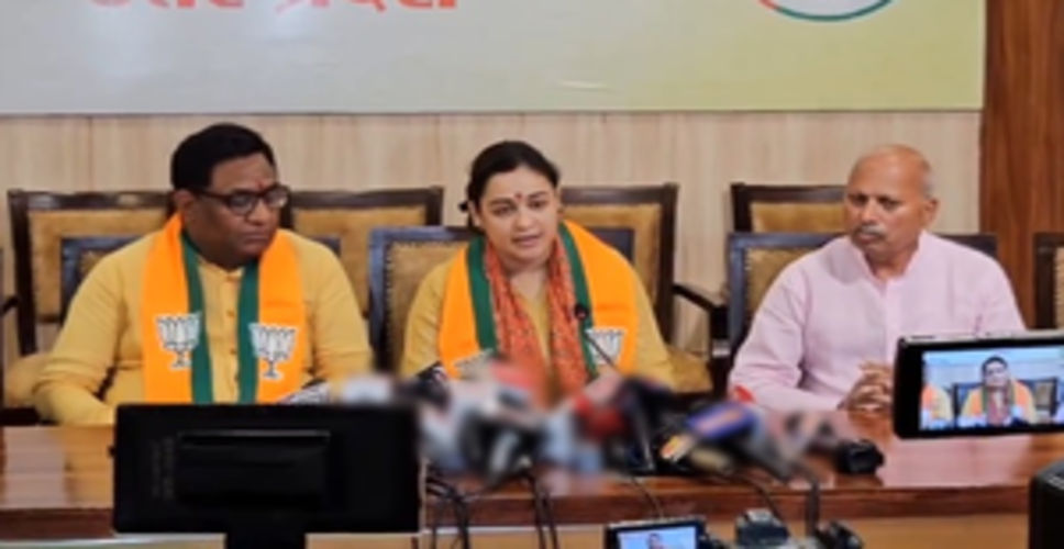 कांग्रेस नेता पहले महिलाओं का अपमान करते हैं और बाद में माफी मांगते हैं : अपर्णा यादव