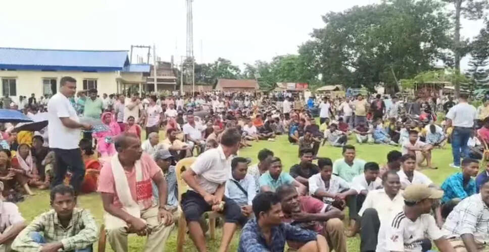 असम-नागालैंड सीमा विवाद पर स्थानीय संगठनों का प्रदर्शन