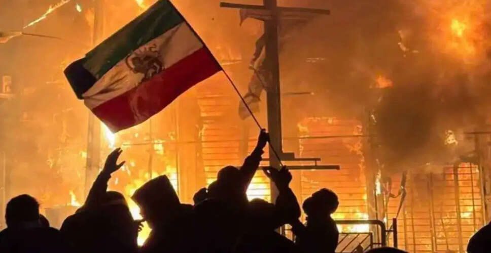 ईरान में आर्थिक संकट के चलते बढ़ सकता है जन आंदोलन