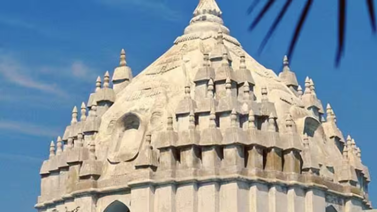ईरान में भगवान विष्णु का अनोखा मंदिर: भारतीय कला का अद्भुत उदाहरण