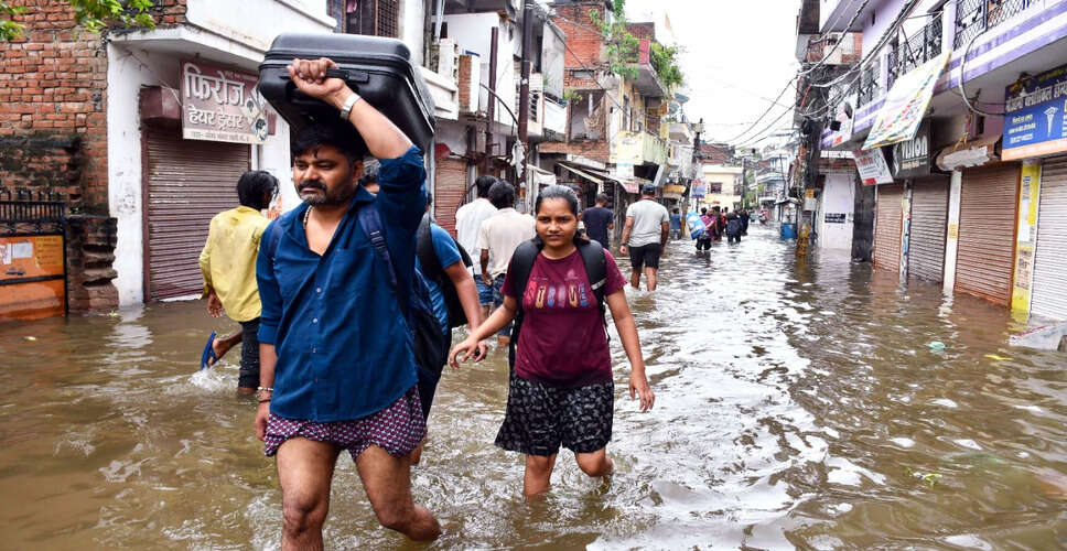 उत्तर भारत में बाढ़ की स्थिति: मॉनसून ने बढ़ाई चुनौतियाँ