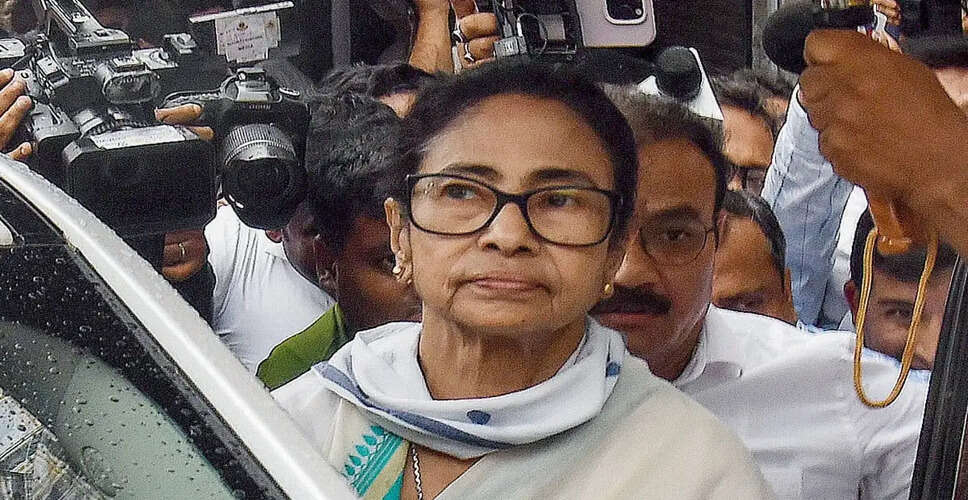 पश्चिम बंगाल विधानसभा चुनाव 2026: ममता बनर्जी ने कार्यकर्ताओं को सतर्क रहने की दी सलाह