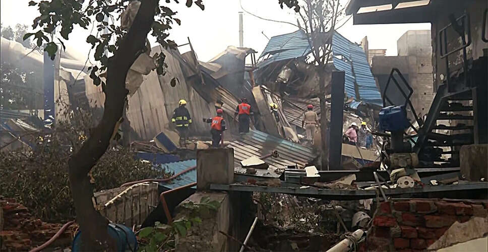 तेलंगाना के केमिकल प्लांट में विस्फोट से बढ़ी मृतकों की संख्या, बचाव कार्य जारी