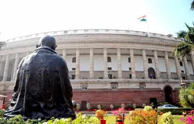 व्यवधानों के बीच बजट पारित करने की प्रक्रिया शुरू कर सकता है केंद्र