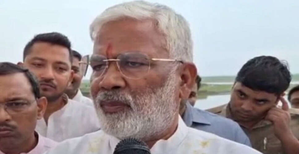 उत्तर प्रदेश के मंत्री ने दूध पीने और शराब से दूर रहने की अपील की