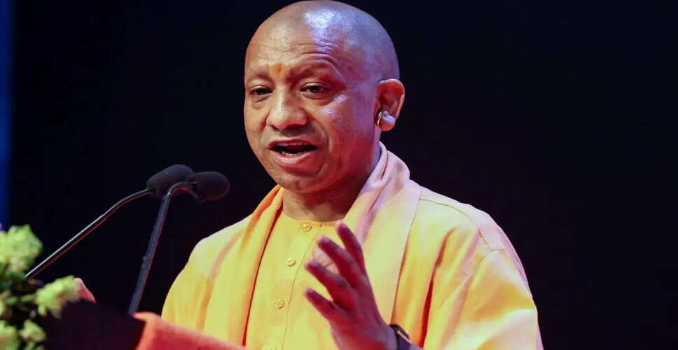 योगी आदित्यनाथ ने कुशीनगर में एन्सेफलाइटिस के अंत की घोषणा की