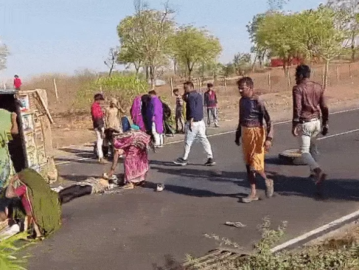 मुंबई-आगरा हाईवे पर दर्दनाक सड़क हादसा, एक बच्चे की मौत