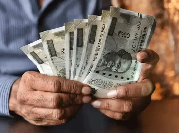 मां लक्ष्मी के आशीर्वाद के संकेत: जानें कैसे पहचानें