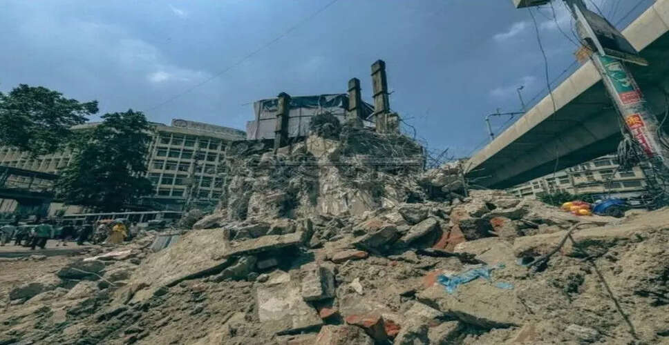 बांग्लादेश में प्रोजन्मो चट्टर का ध्वंस: 2013 के शाहबाग आंदोलन का प्रतीक नष्ट