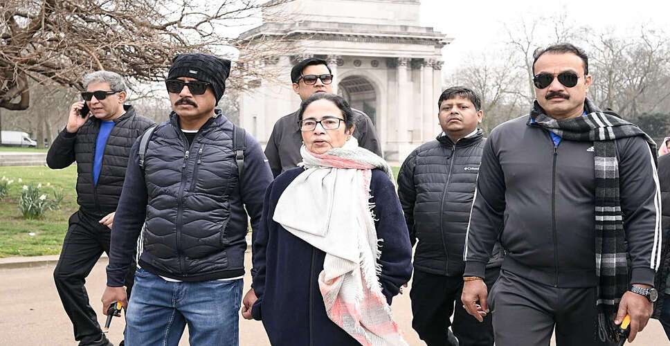 ममता बनर्जी ने शुरू किया नया संपर्क कार्यक्रम, विधानसभा चुनाव की तैयारी
