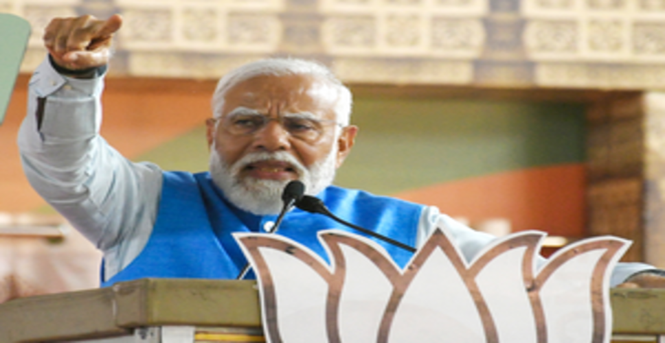 चुनावी अभियान में पीएम मोदी की भारी बढ़त, विपक्षी चुनौती है नदारद